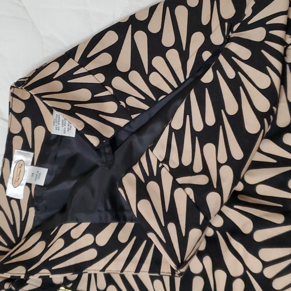 TALBOTS Printed Pencil Plus size Skirt 14 Brown - Picture 8 of 9